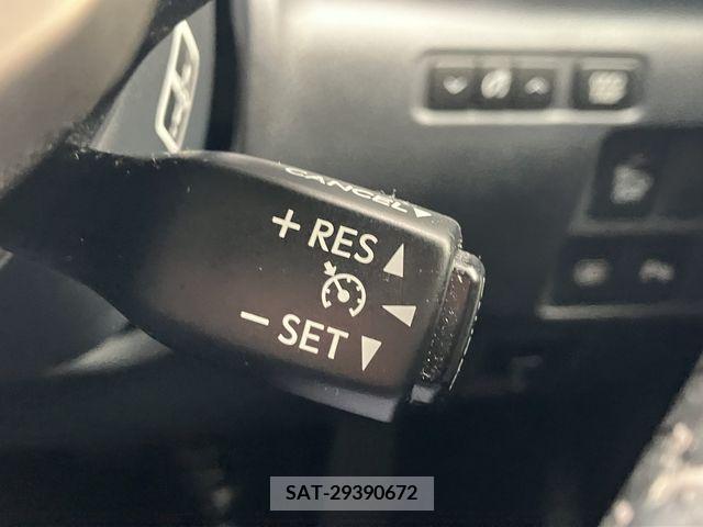 Lexus IS 2013-09 275449-11