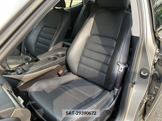 Lexus IS 2013-09 275449-15