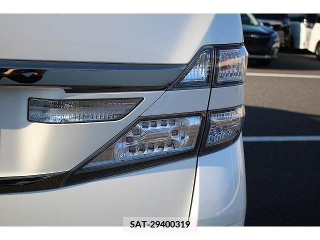 Toyota VELLFIRE 2013-11 213144-11