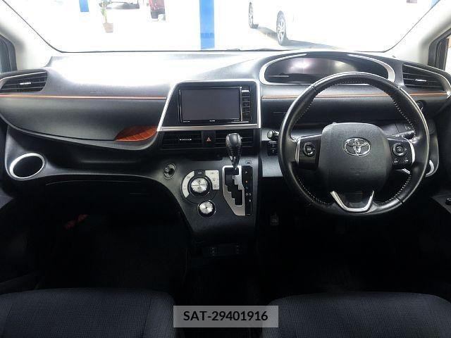 Toyota SIENTA 2016-10 237482-1