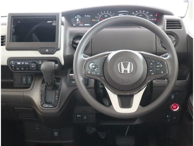 Honda N BOX 2023-08 189872-1