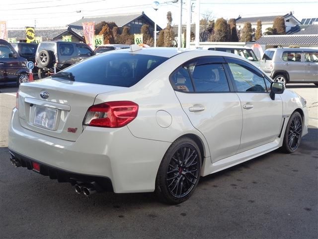 Subaru WRX STI 2017-01 2242-4