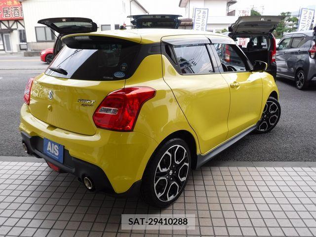 Suzuki SWIFT 2018-03 340373-2