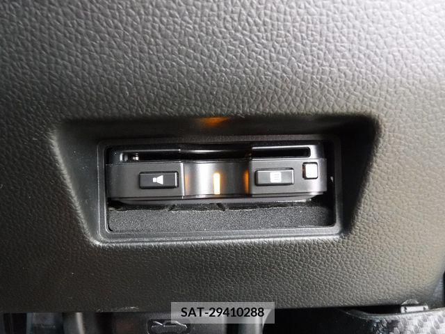 Suzuki SWIFT 2018-03 340373-17