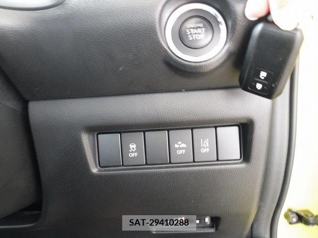 Suzuki SWIFT 2018-03 340373-16