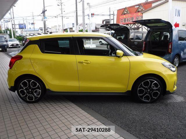 Suzuki SWIFT 2018-03 340373-3