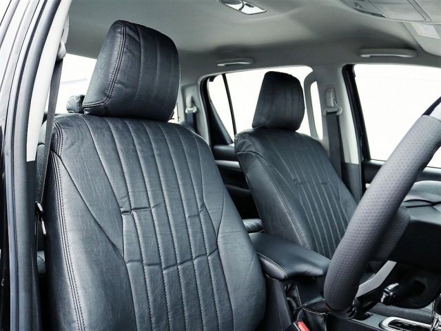 Toyota HILUX 2018-01 192356-2