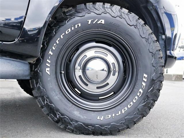 Toyota HILUX 2018-01 192356-8
