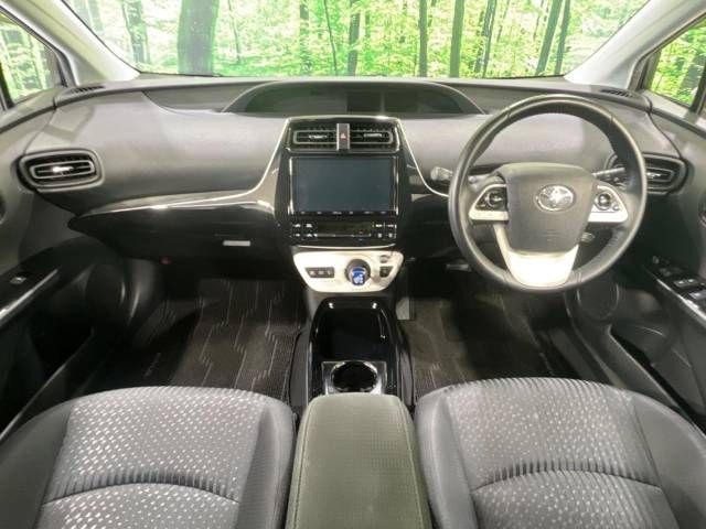 Toyota PRIUS 2018-11 185840-1