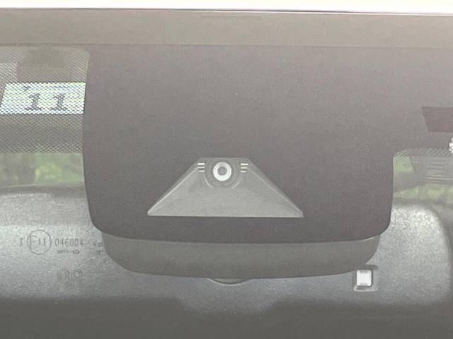 Toyota PRIUS 2018-11 185840-2