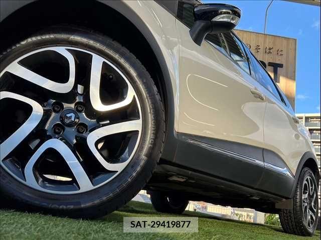 Renault CAPTUR 2015-12 212843-18