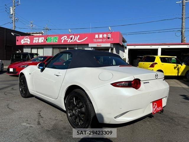Mazda ROADSTER 2022-06 245902-6