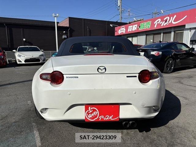 Mazda ROADSTER 2022-06 245902-5