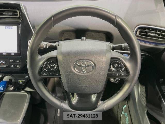 Toyota PRIUS 2019-08 209671-8