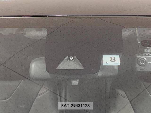 Toyota PRIUS 2019-08 209671-4