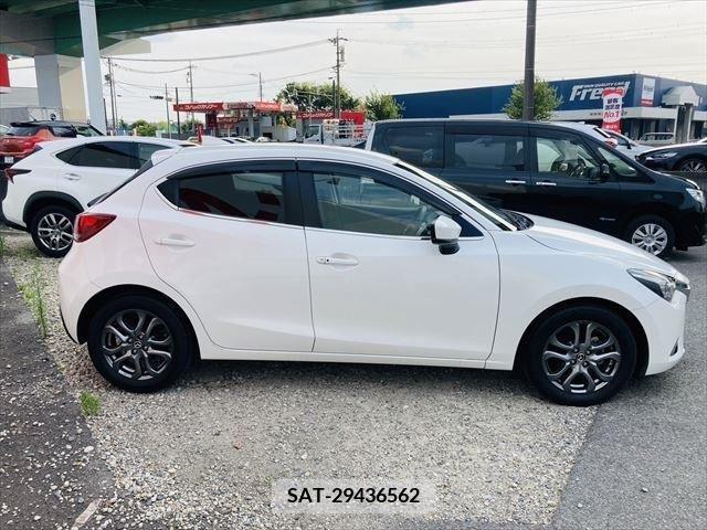 Mazda DEMIO 2017-07 350060-16