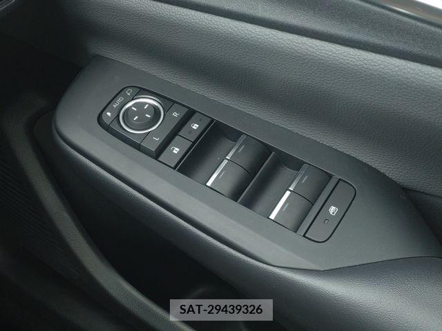Toyota PRIUS 2023-04 245572-9