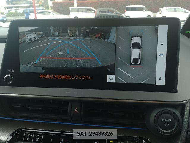 Toyota PRIUS 2023-04 245572-4