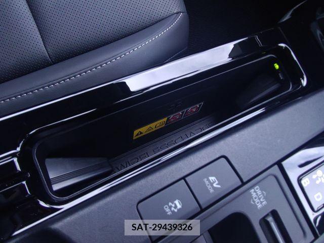 Toyota PRIUS 2023-04 245572-7