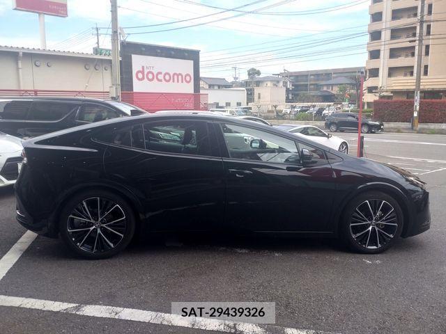 Toyota PRIUS 2023-04 245572-26
