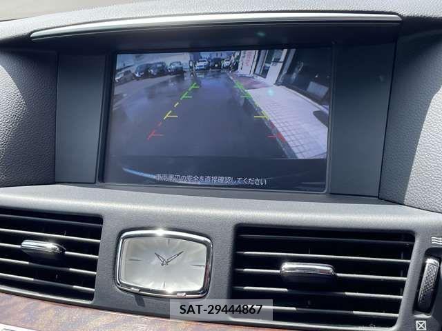 Nissan FUGA 2015-01 271987-12