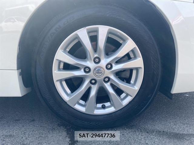 Nissan TEANA 2015-04 234757-14