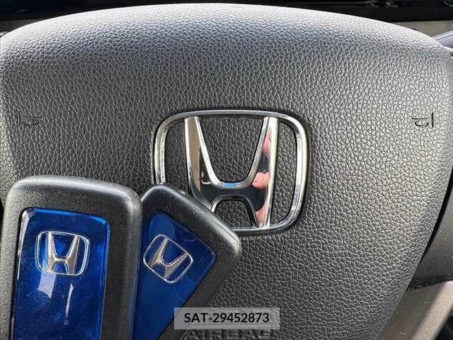 Honda e 2019-09 227947-3