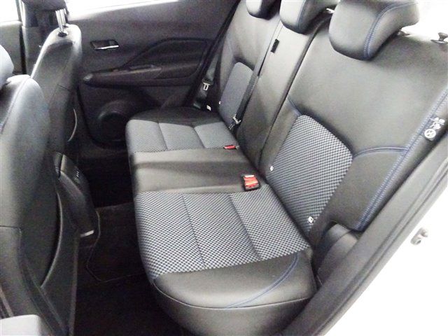 Nissan KICKS 2023-01 184310-5