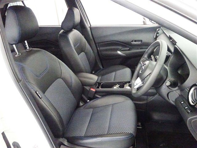 Nissan KICKS 2023-01 184310-4