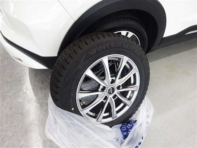 Nissan KICKS 2023-01 184310-7