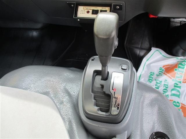 Isuzu ELF TRUCK 2016-07 187455-11