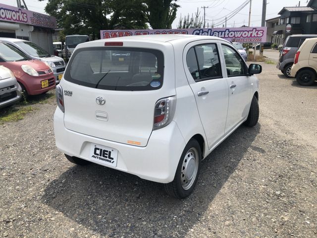 Toyota PIXIS EPOCH 2017-04 5011-1