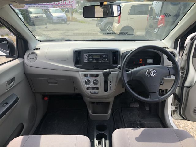 Toyota PIXIS EPOCH 2017-04 5011-2