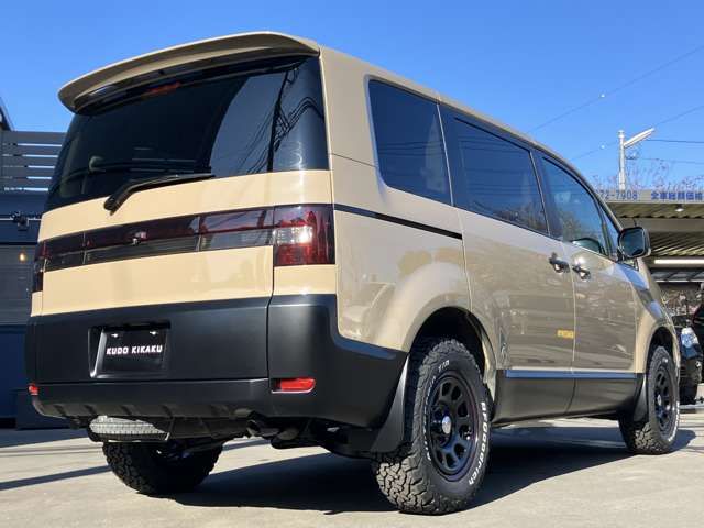 Mitsubishi DELICA D5 2010-07 181571-1