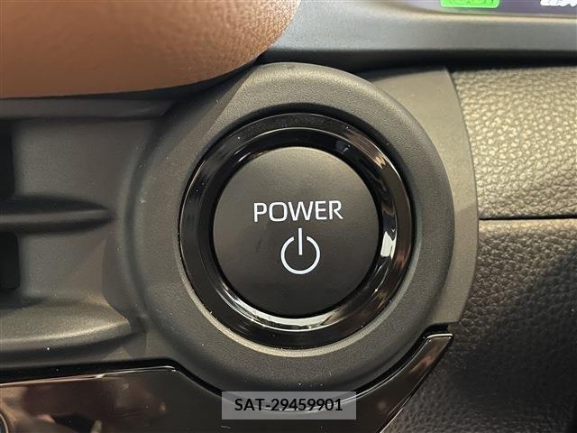Toyota CROWN 2023-01 297728-18