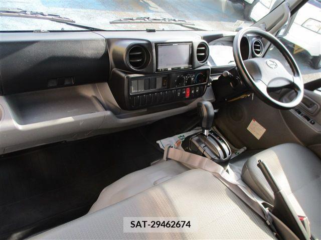 Hino DUTRO 2016-11 385120-22