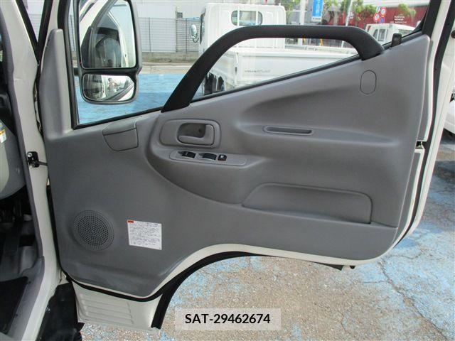 Hino DUTRO 2016-11 385120-20