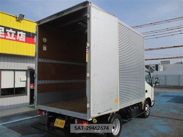 Hino DUTRO 2016-11 385120-6