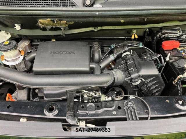 Honda N BOX 2021-11 241452-18