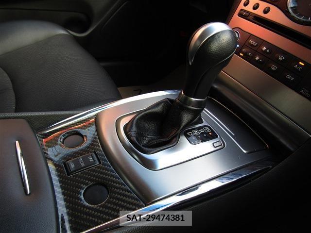 Nissan SKYLINE 2013-08 210841-14