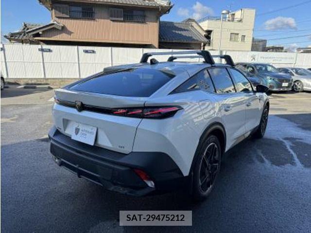 Peugeot 408 2023-06 317378-17