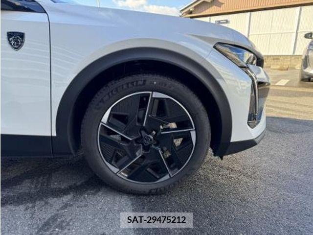 Peugeot 408 2023-06 317378-13