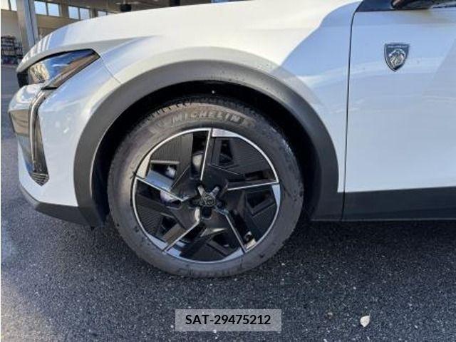 Peugeot 408 2023-06 317378-12