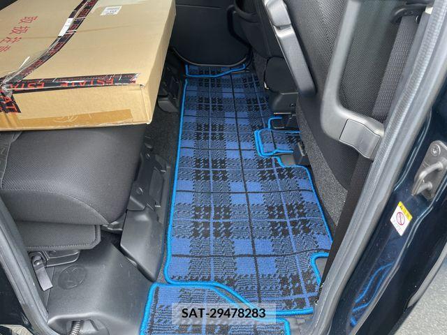 Toyota TANK 2019-03 381353-7