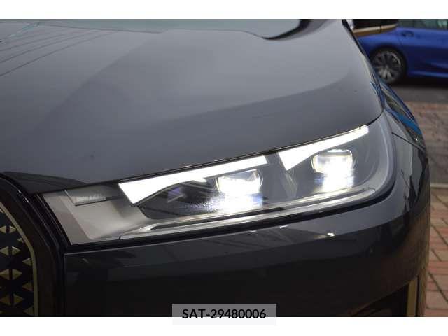 Bmw IX 2022-03 293748-9