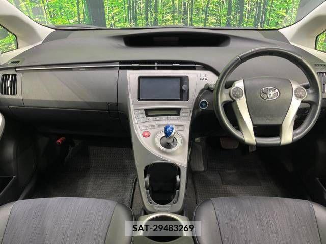 Toyota PRIUS 2014-03 257054-1