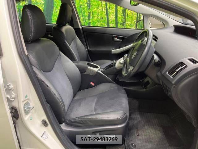 Toyota PRIUS 2014-03 257054-8