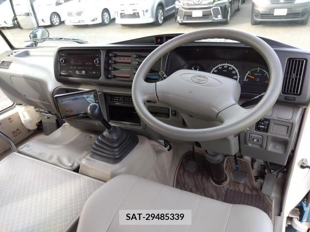 Toyota COASTER 2016-08 265703-2