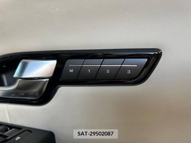 ROVER RANGE ROVER 2017-11 349647-9