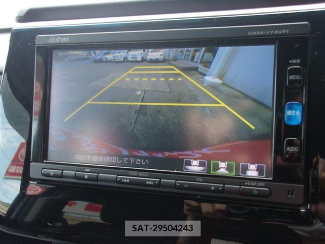 Honda e 2017-09 331207-7